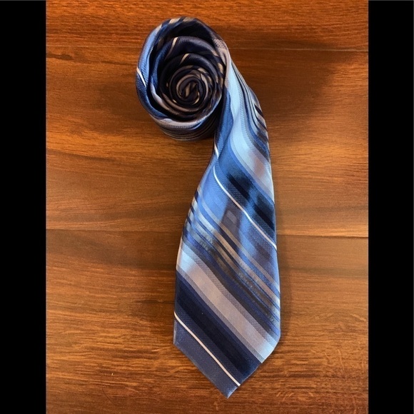 🍁SALE🍁CALVIN KLEIN 100% Silk Blue Striped Necktie XL - Picture 1 of 10